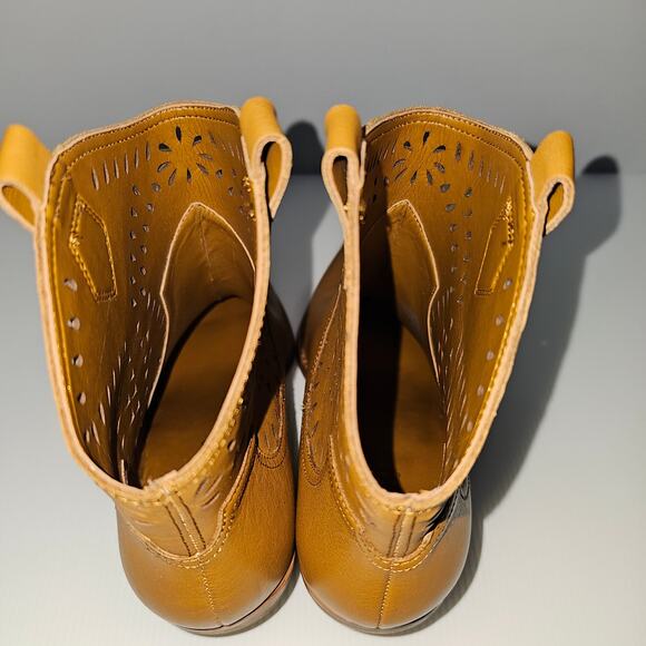 NEW Marc Fisher LTD Elyma Ankle Boot Womens 10 Tan Leather Western Pointed Toe - Picture 9 of 13